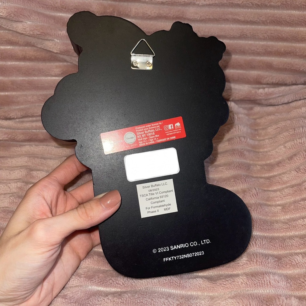 Hello Kitty Stocking Sign Plaque - Picture 4 of 4
